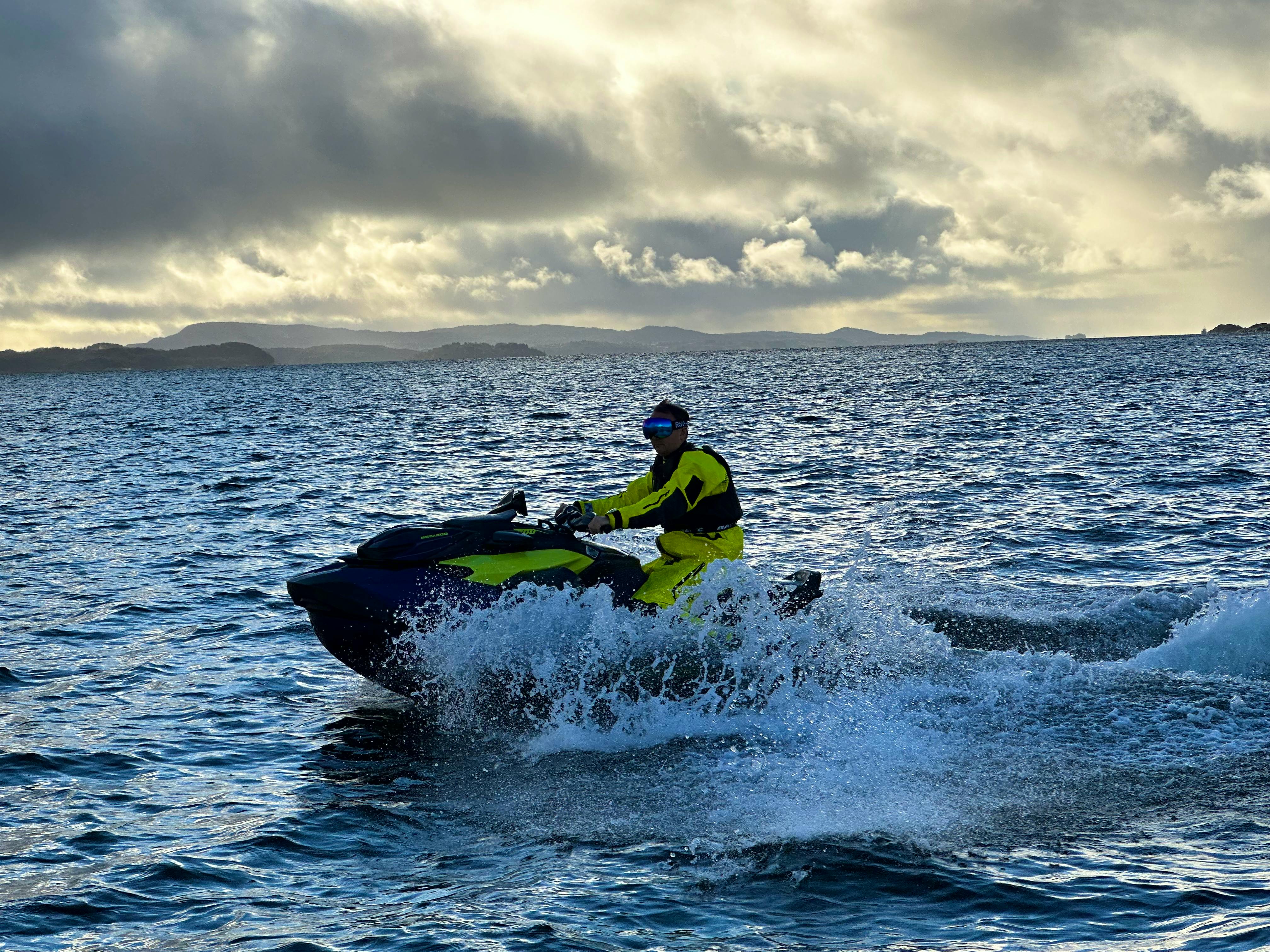 Høyhastighetsbevis - praktisk del: Vannscooter